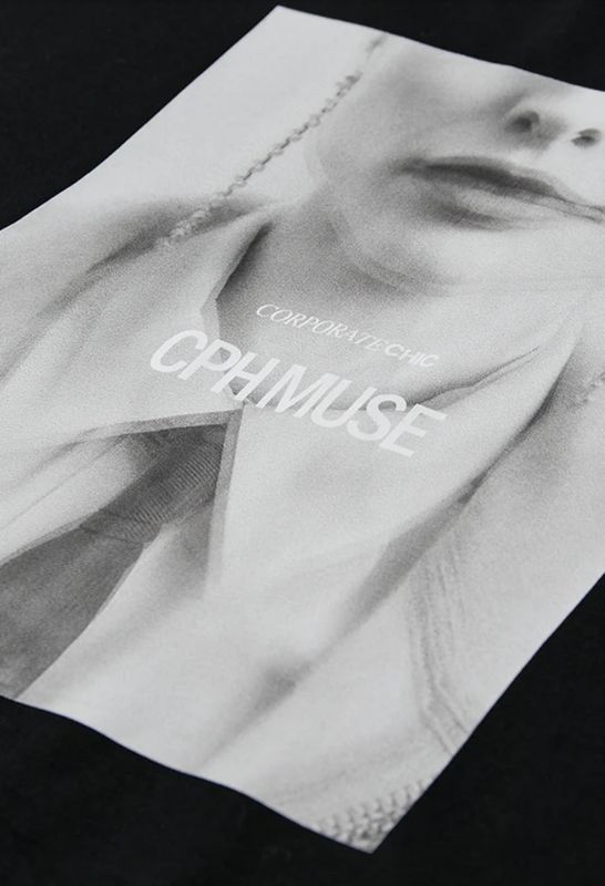 Muse black tee